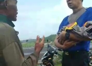 Aipda Hendra Lepas Seragam demi Evakuasi Jasad Bayi Dibuang