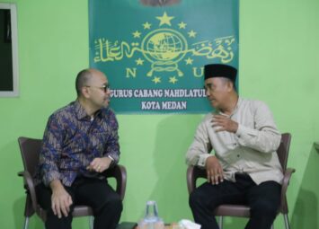 Barry Simorangkir melakukan kunjungan silaturahmi ke kantor Pengurus Cabang Nahdlatul Ulama