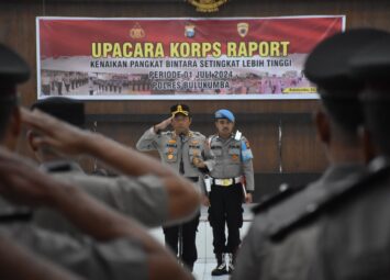 Kapolres Bulukumba Pimpin Upacara Kenaikan Pangkat 44 Personel Polres Bulukumba