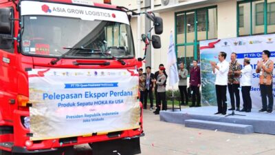 Presiden Jokowi Lepas Ekspor Perdana 16 Ribu Pasang Sepatu ke Amerika Serikat