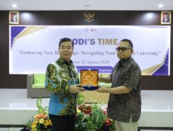 Dirjen Dukcapil Kemendagri Bahas Tantangan Revolusi Industri 4.0
