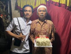 Amiruddin Husain Berkumpul Bersama Anak dan Cucunya Merayakan Syukuran di Umur 74 Tahun