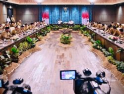 Presiden Jokowi: Gubernur Adalah Ujung Tombak Penyambung Daerah dan Pusut