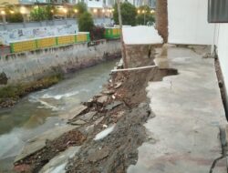 Pemkot Binjai Tidak Peduli, Ruko Pinggiran Sungai Terancam Ambruk