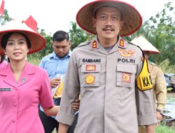 Kapolres Binjai Lakukan Penanaman Cabai Dukung Program Presiden Dalam Ketahanan Pangan