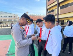 Apel Perdana Tahun 2025, Kapolres Gowa Periksa Kelengkapan Identitas dan Surat Kendaraan Personel