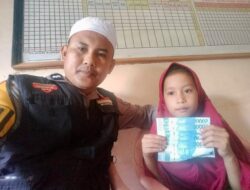 Komunitas Tangan di Atas Polres Takalar melalui AIPDA Erwin Eka Saputra Salurkan Santunan kepada Anak Yatim dan Piatu