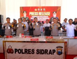 Kapolda Sulsel Pimpin Press Release Pengungkapan Kasus Narkoba dan Pupuk Bersubsidi di Polres Sidrap