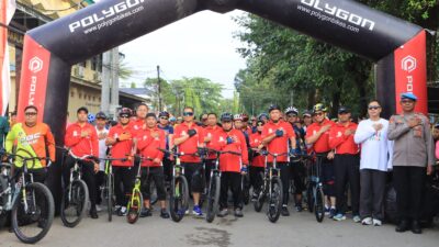 Semarak Hari Bhayangkara ke-79: Ribuan Peserta Meriahkan Fun Bike Polres Takalar