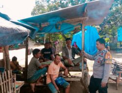 KRYD Patroli Dialogis, Bhabinkamtibmas Su’rulangi Ajak Warga Aktif Jaga Kamtibmas dan Waspada Kebakaran