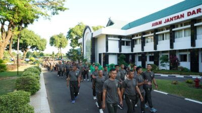 Kasdam XIV/Hasanuddin Pimpin Olahraga Bersama Prajurit dan Mitra Kerja