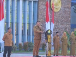 Wakil Gubernur Sultra Pimpin Apel ASN: Tekankan Peran ASN dalam Membangun Citra Ekonomi Daerah