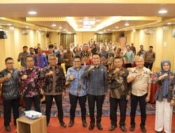 Kepala Dinas KOMINFO Sultra Jadi Narasumber dalam Rapat Koordinasi Dukcapil dan Kominfo se-Sulawesi Tenggara