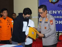 Biddokkes Polda Sulsel Serahkan 7 Jenazah Korban Pesawat ATR 42-500 kepada Keluarga