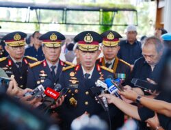 Hadiri Pemakaman, Kapolri : Pesan Eyang Meri Jadi Inspirasi dan Semangat Keluarga Besar Polri 