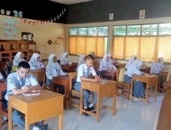 Polisi Kawal Pelaksanaan UAS di SMA Negeri 6 Takalar, Situasi Berlangsung Aman dan Kondusif