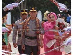 Kapolda Sultra Baru Pimpin Upacara Penyambutan, Tekankan Kebersamaan dan Profesionalisme   