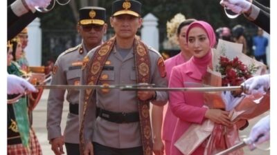 Kapolda Sultra Baru Pimpin Upacara Penyambutan, Tekankan Kebersamaan dan Profesionalisme   