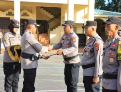 Pengabdian Berbuah Pangkat, Polres Takalar Apresiasi Personel Berprestasi dan Penggerak Sosial
