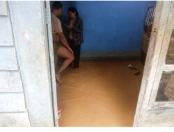 Pembangunan Perumahan Diduga Tanpa Drainase, Rumah Warga Puwatu Kendari Dimasuki Lumpur
