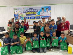 Puluhan Anak Ikuti Sunatan Massal Gratis Program Pemkab Tanjab Timur di Puskesmas Mendahara