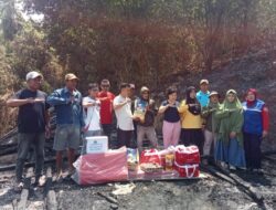 DINSOS KOTA KENDARI SALURKAN BANTUAN UNTUK KORBAN KEBAKARAN DI GUNUNG JATI
