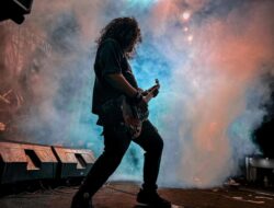 Cakra Barani Angkat Kasus OTT KPK di ATR/BPN Lewat Single “20 Koper”